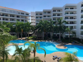 Condominio c/ alberca y vista a Marina Mazatlán